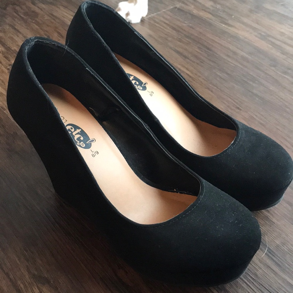 Black wedges like new!